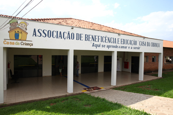 Três adolescentes fugiram