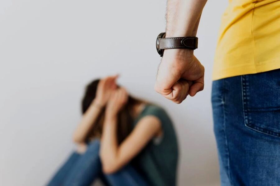 Homem é preso por violência doméstica no Jardim América II