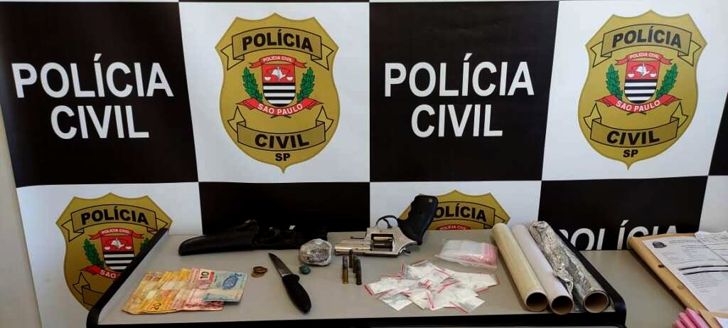 Polícia Civil prende homem por tráfico de drogas e porte ilegal de arma