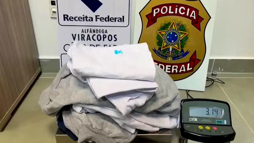 Polícia Federal prende passageiro com 3kg de cocaína diluída em roupas em Viracopos