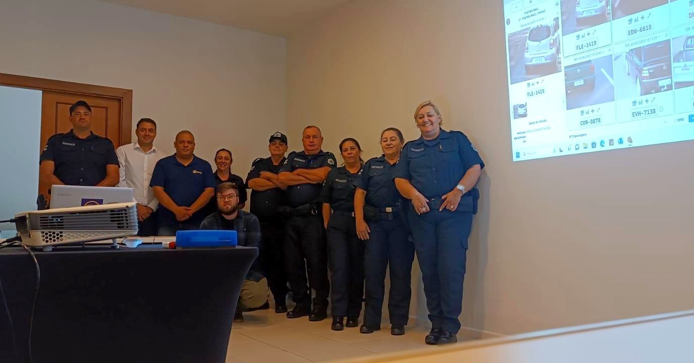 Guarda Municipal de Iracemápolis participa de treinamento para operar Muralha Digital