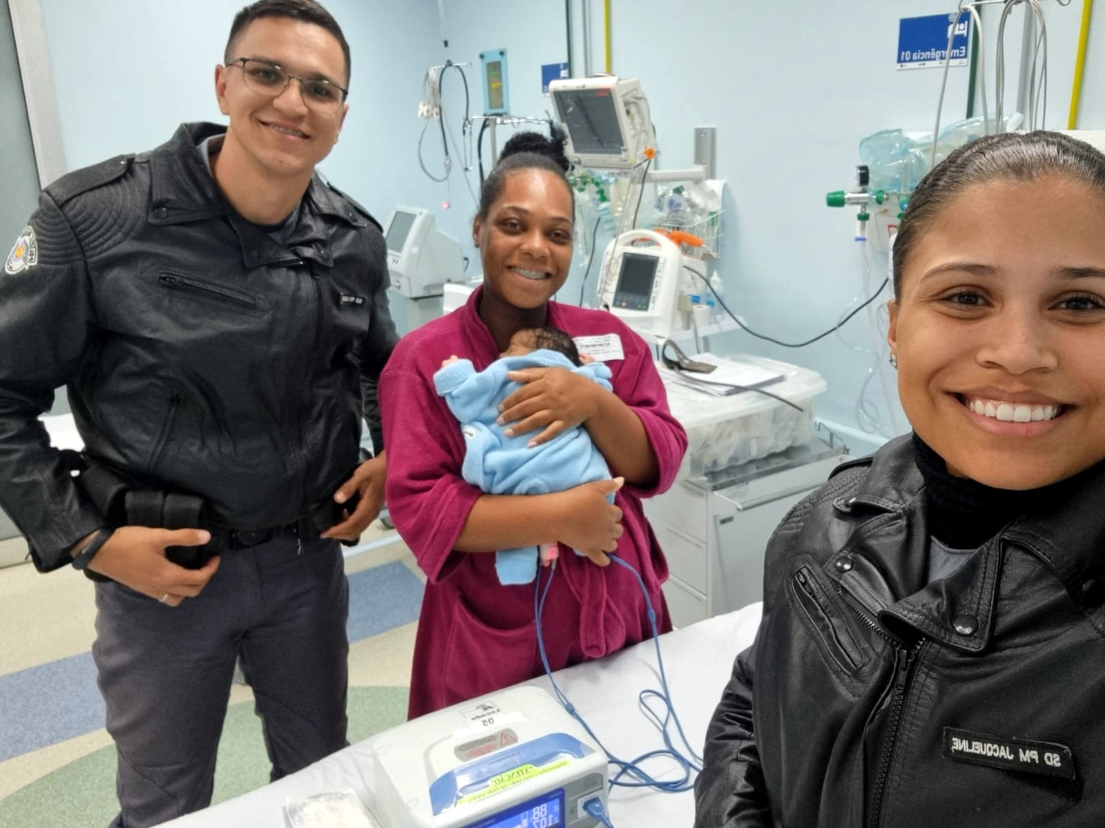 Policiais rodoviários salvam bebê engasgado em Campinas