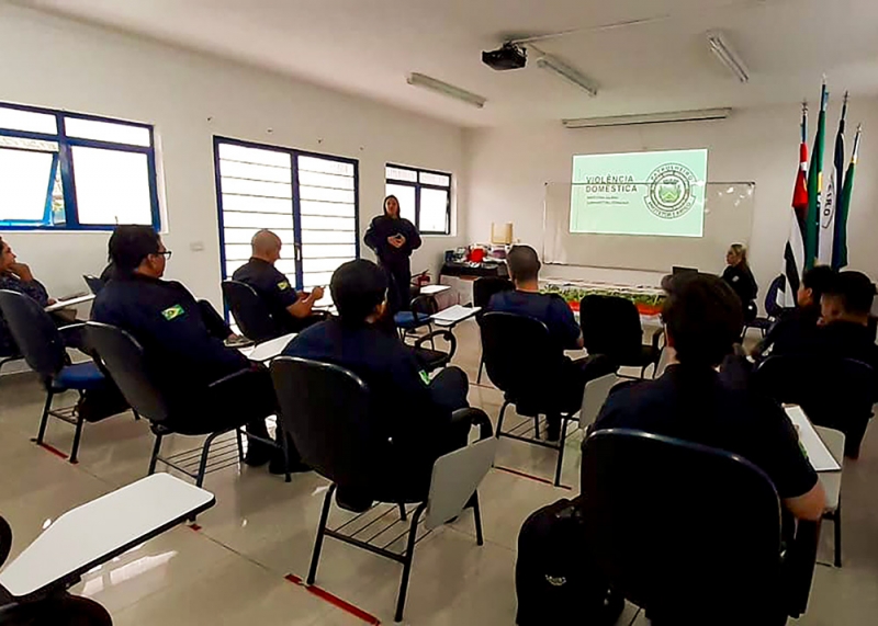Conselho da Mulher e Guarda Municipal elaboram projeto “Margarida Vai à Escola”