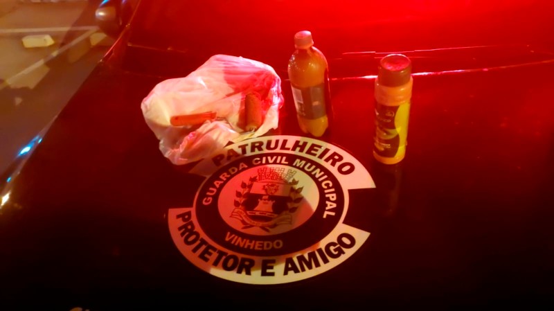 Pichador é detido após vandalizar casa no Centro de Vinhedo