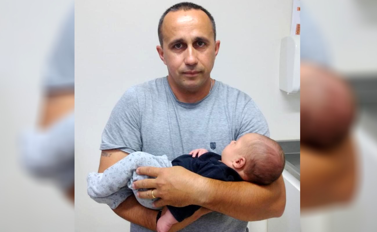 Policial militar de folga salva bebê de 15 dias após engasgamento 1