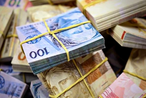 Quadrilha rouba malotes de dinheiro da Caixa Econômica Federal em Hortolândia