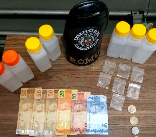 GCM de Vinhedo detém três suspeitos em posse de drogas