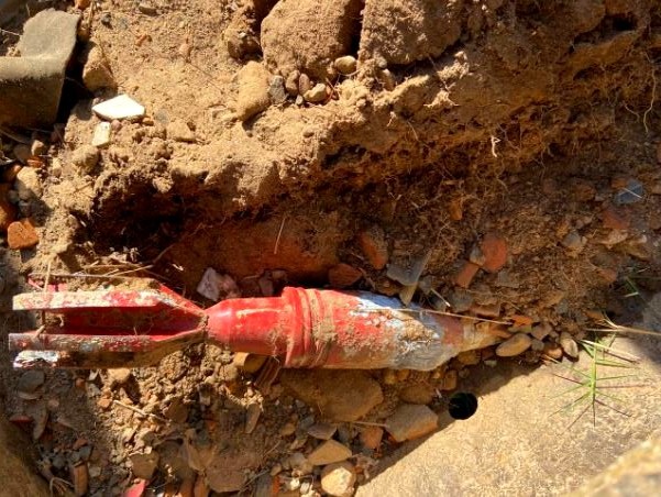Morteiro militar é encontrado em córrego de Campinas