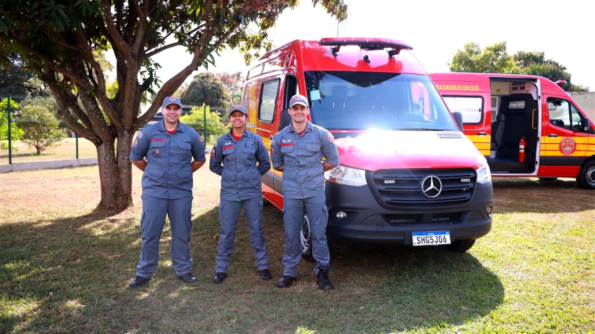 Prefeitura de Paulínia entrega duas Unidades de Resgate ao Corpo de Bombeiros