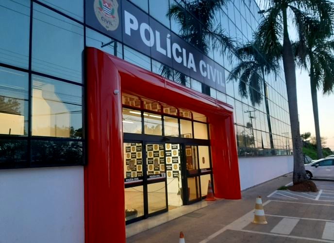 Rapaz é detido após esfaquear o padrasto no peito em Americana