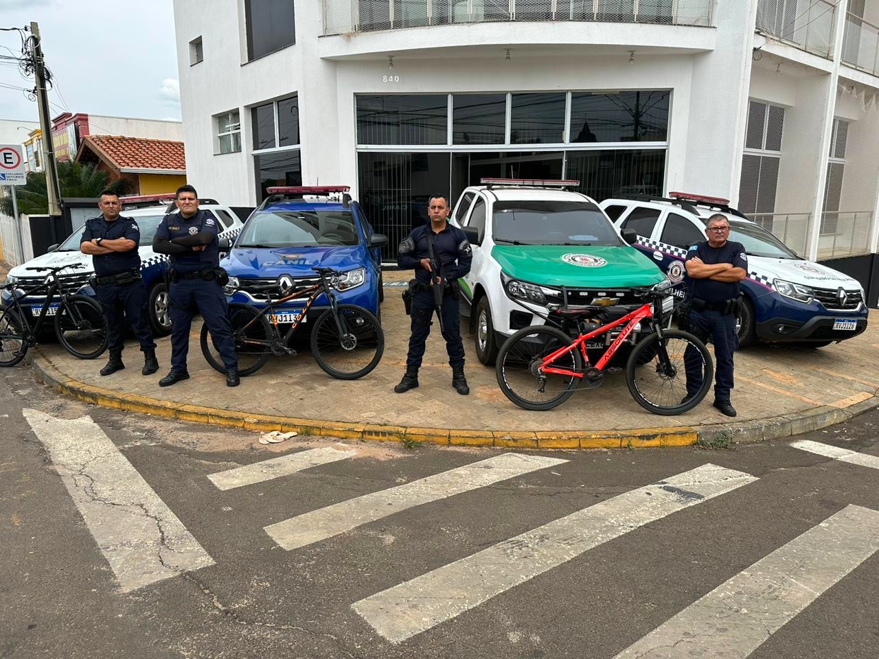 GCM identifica autores de furto de bicicletas em escola de Artur Nogueira