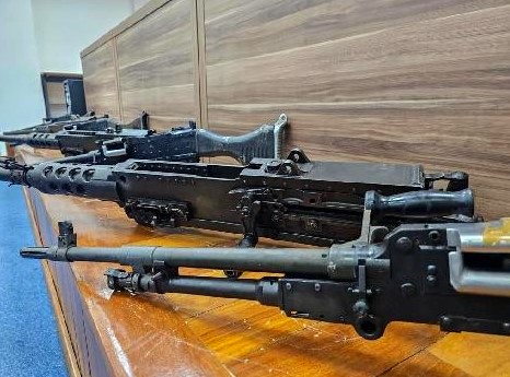 Polícia Civil do Rio recupera oito metralhadoras furtadas do Exército em Barueri 1