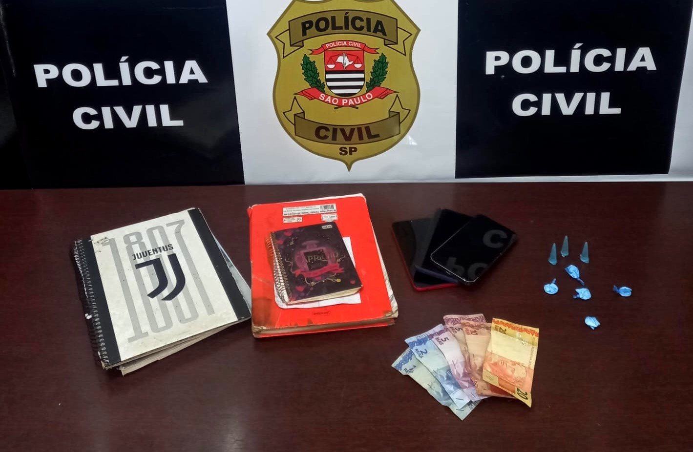 Polícia Civil prende traficantes em bar do Jardim Pérola