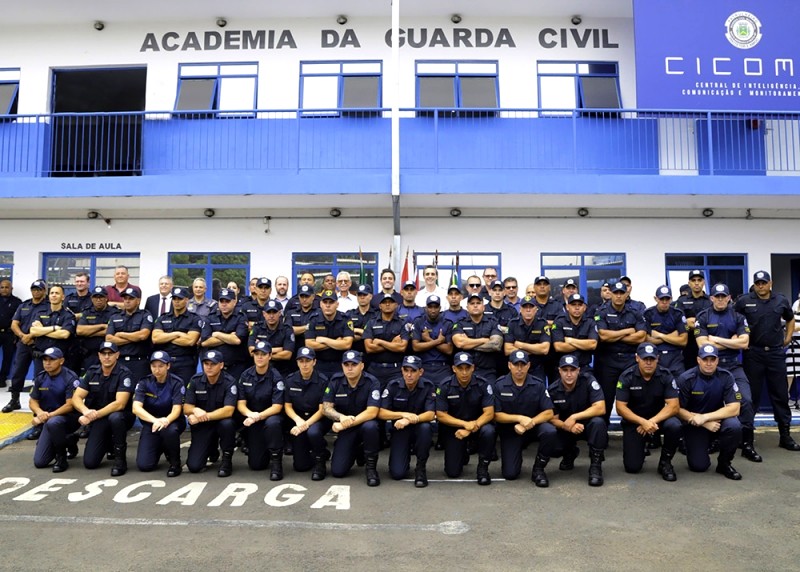 Prefeito Rafael Piovezan participa da formatura da 3ª turma de novos guardas municipais