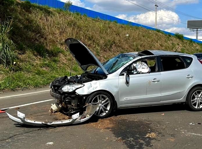 Jovem de 25 anos morre em acidente na SP-304