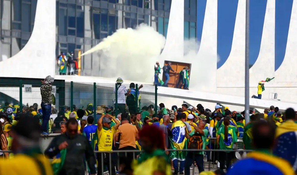 STF define pena de mais cinco réus condenados por atos golpistas