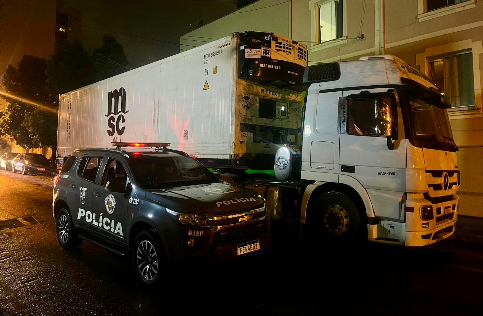 Baep recupera caminhão roubado com carga de carnes avaliada em quase R$ 1 milhão