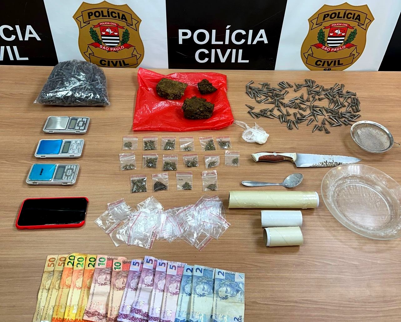 Traficante é preso em Piracicaba ao tentar se desfazer de drogas em vaso sanitário