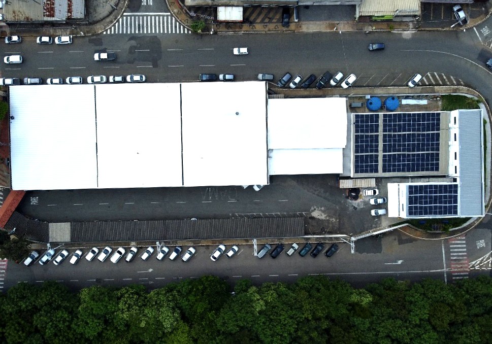 Gama finaliza instalação de painéis de energia solar e projeta economia mensal de R$ 8 mil