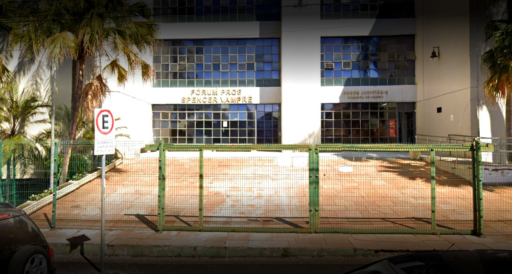 Dois procurados são presos no Fórum Criminal de Limeira