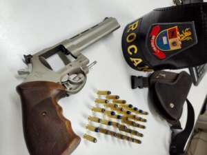 Rocam prende homem que ameaçou outro com revólver durante discussão em Araras