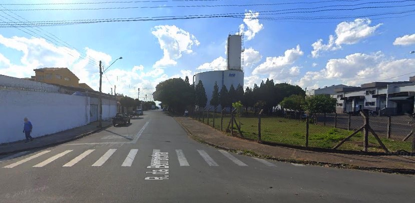Idoso de 64 anos é atropelado por moto no Jardim Pérola