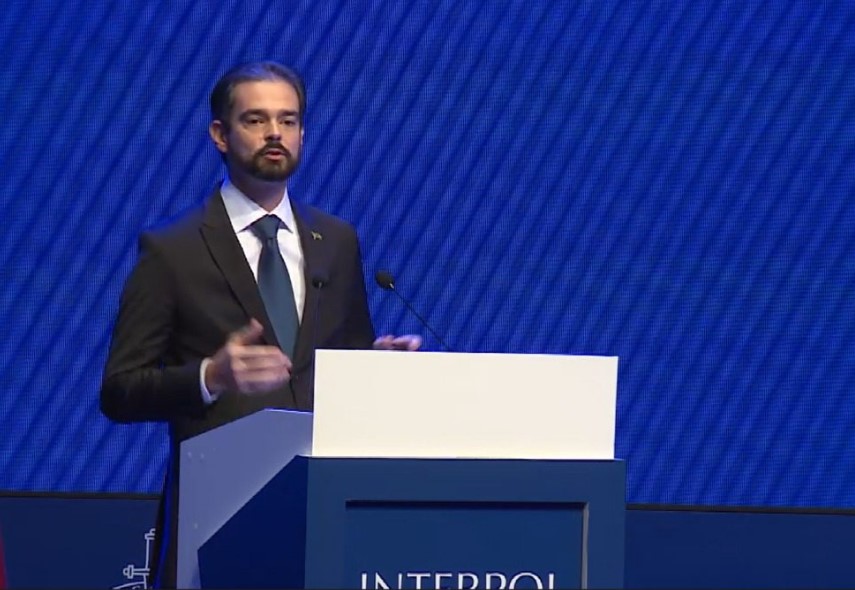 Pela 1ª vez, delegado brasileiro ganha eleição para comandar Interpol
