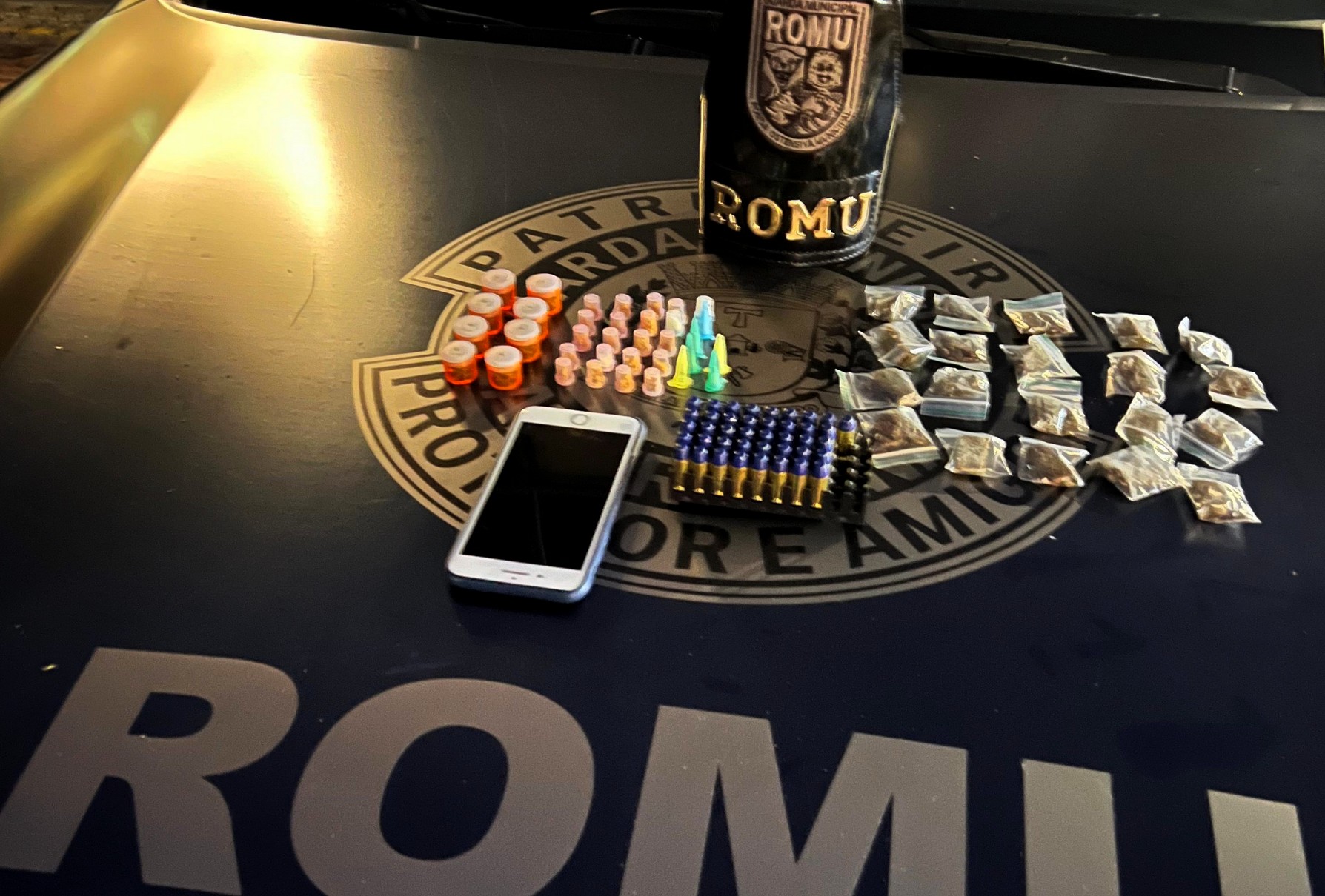 Romu prende traficante que escondia drogas em caixa de correspondência em Americana 2
