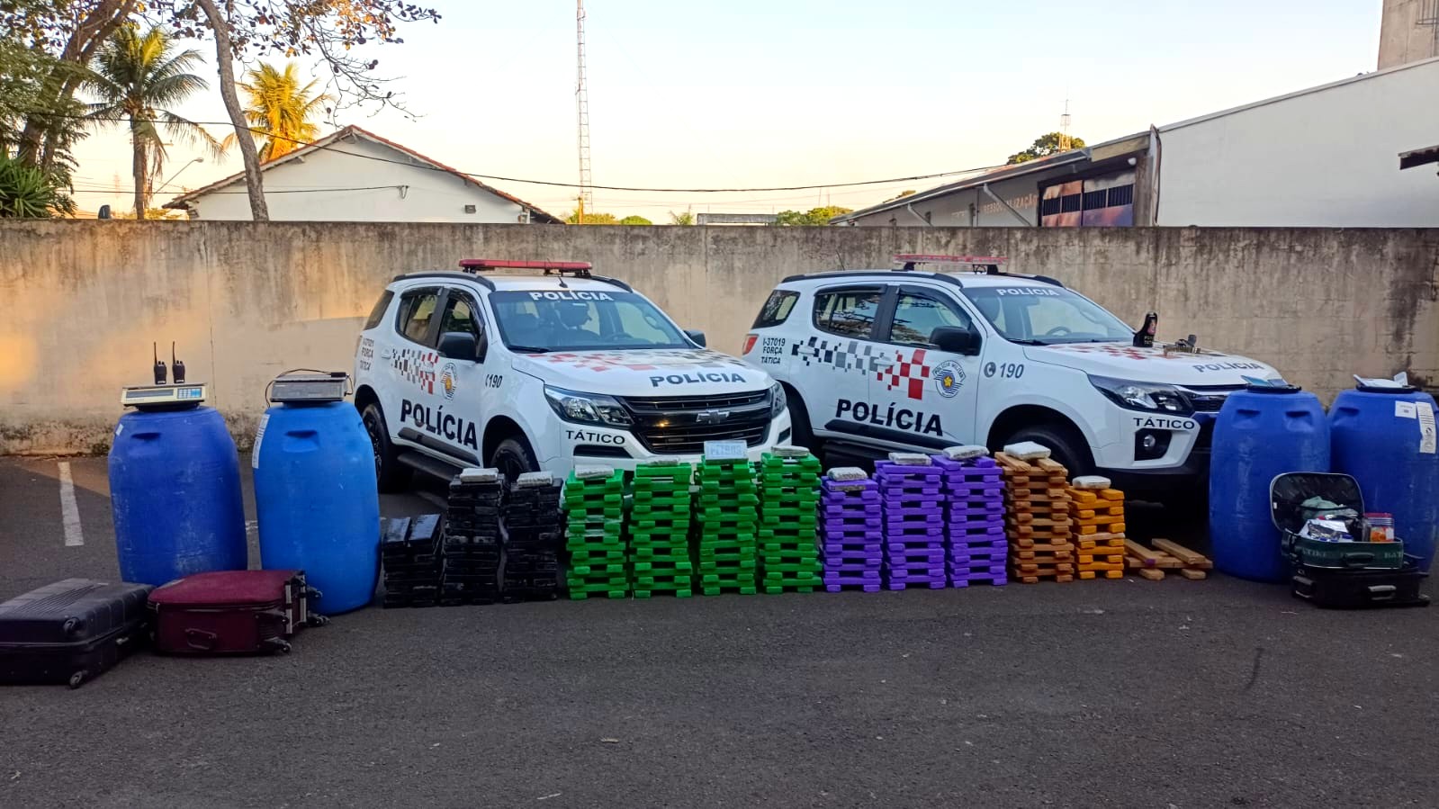 Força Tática apreende 400 kg de drogas em ‘casa bomba’ em Rio Claro