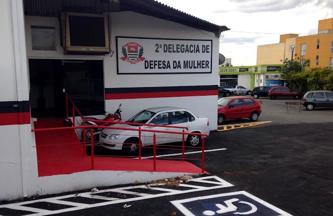 Homem é preso após invadir padaria para esfaquear a ex-mulher em Campinas