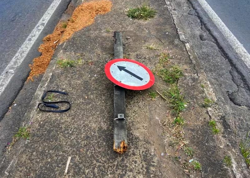 Motociclista morre após bater em placa de sinalização em Piracicaba