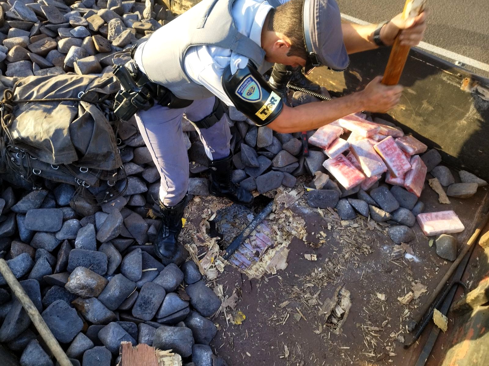 PM Rodoviária intercepta carga de drogas que seria entregue em Piracicaba