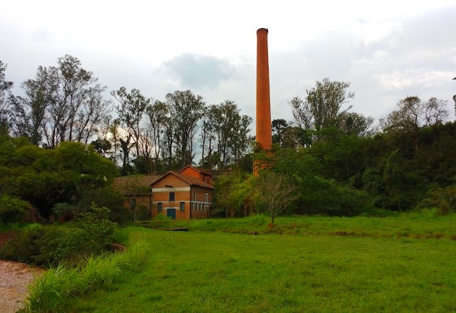Usina fica na área rural da cidade (Foto: Google Imagens)