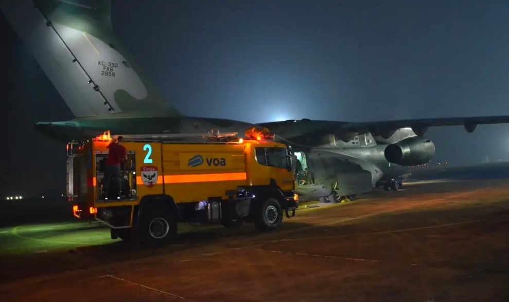Governo de SP intensifica combate a incêndios no interior