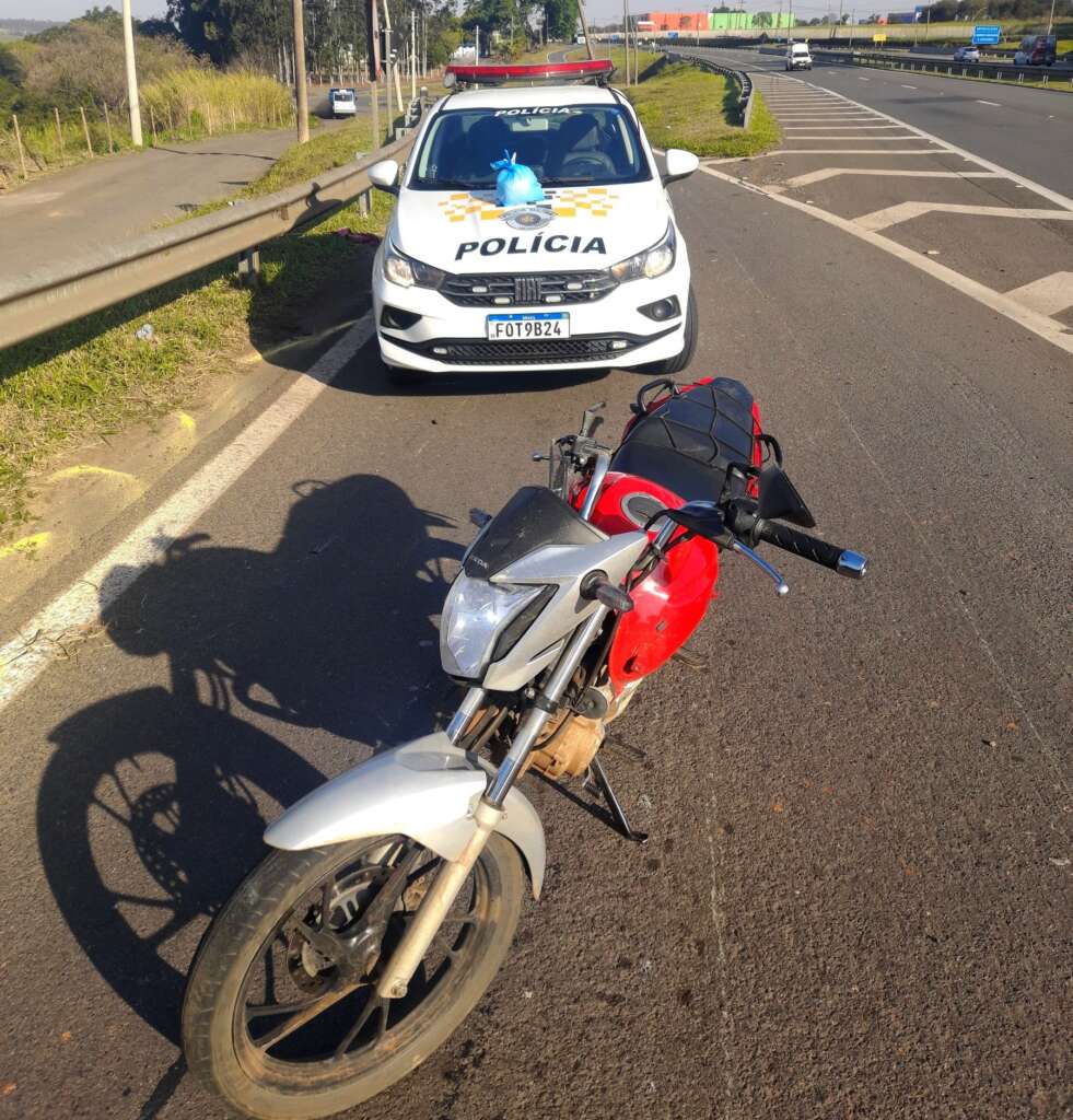 Motociclista foge de abordagem e abandona moto e capacete com drogas em Cosmópolis