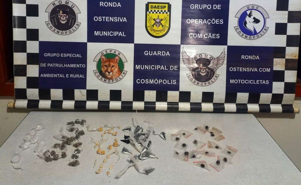 Guarda Municipal localiza carro roubado e apreende drogas em Cosmópolis