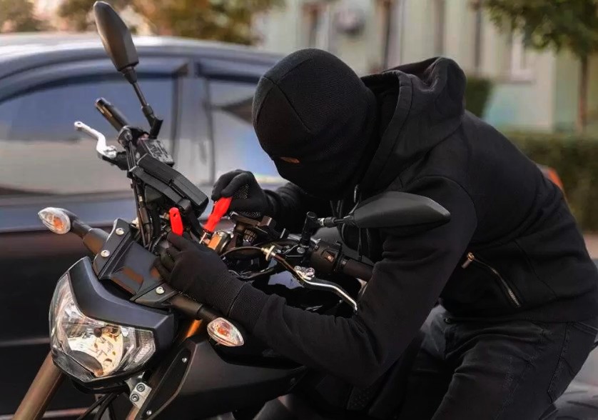 Jovem é atropelado duas vezes tentando impedir roubo de moto em Limeira