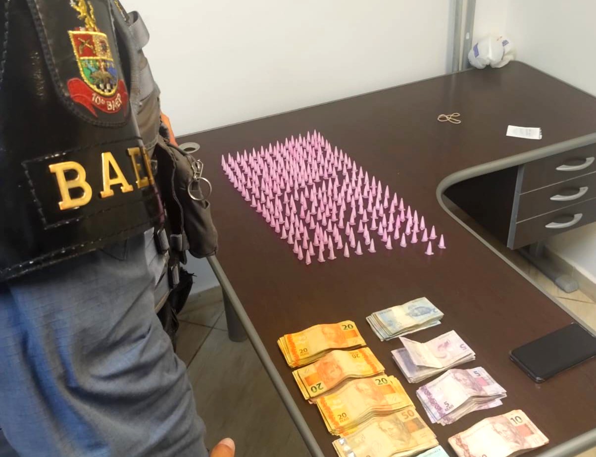 Baep prende irmãos por tráfico de drogas em Piracicaba