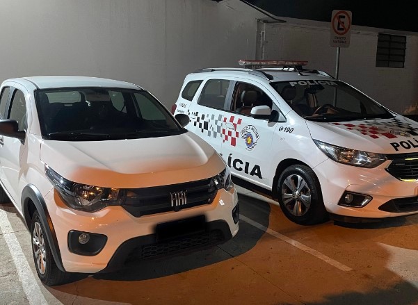 Homem é preso após furtar carro em Santa Bárbara