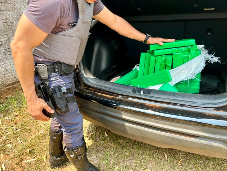 Polícia Rodoviária apreende mais de 200 kg de maconha e haxixe em Osvaldo Cruz