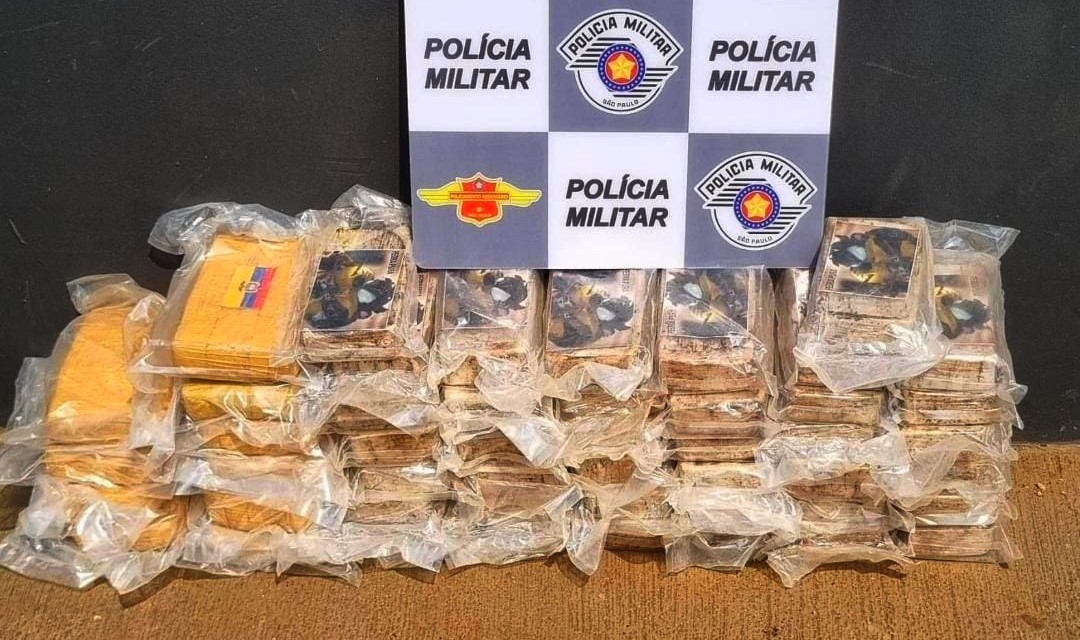 Polícia Rodoviária encontra 50 kg de drogas escondidas no forro de picape em Orlândia