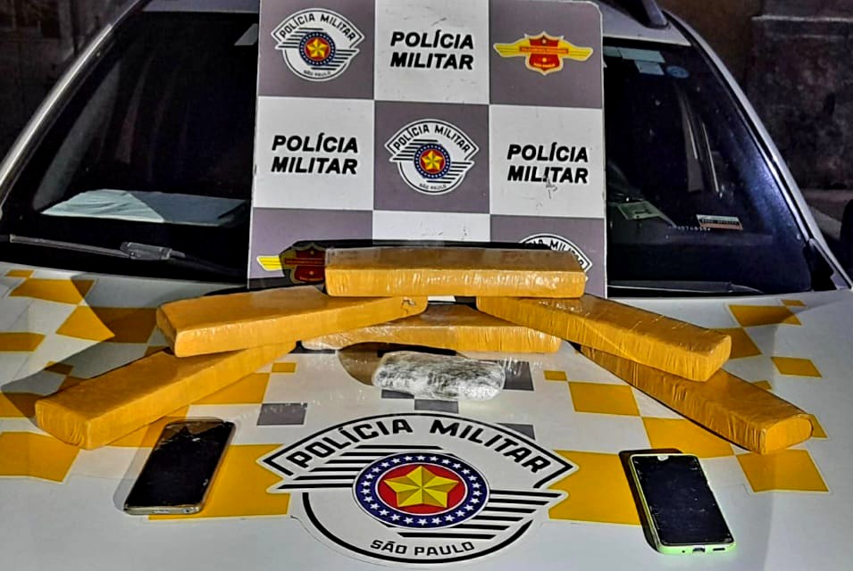 Polícia Rodoviária prende criminosos com 5 kg de drogas em Guatapará
