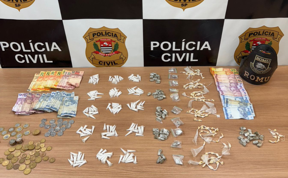Dupla é presa por tráfico de drogas em Piracicaba (Foto: DISE/Piracicaba)