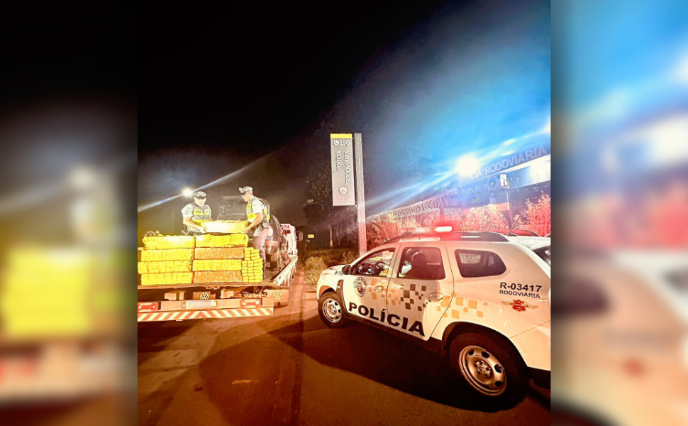 Polícia Rodoviária apreende 237 kg de maconha em veículo guinchado (Foto: PMRv)