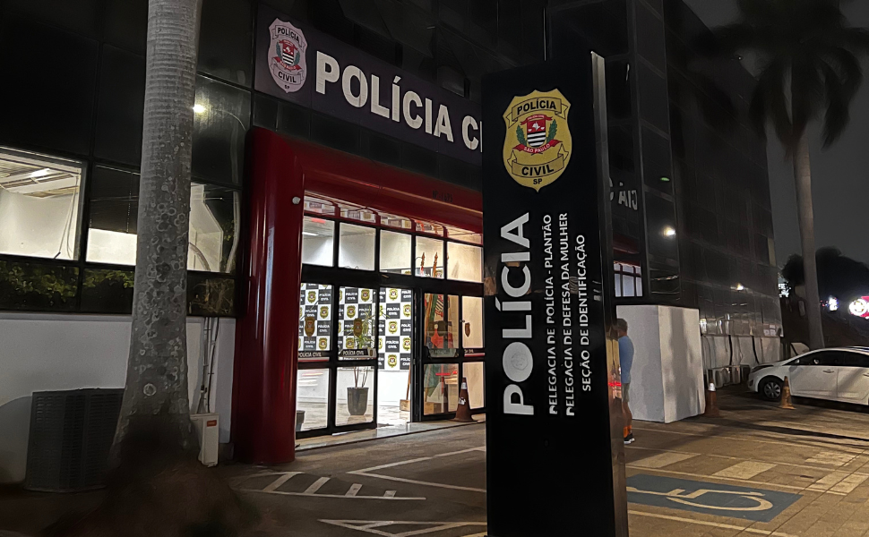 Homem é morto a tiros na garagem de casa em Americana (Foto: Policial Padrão)