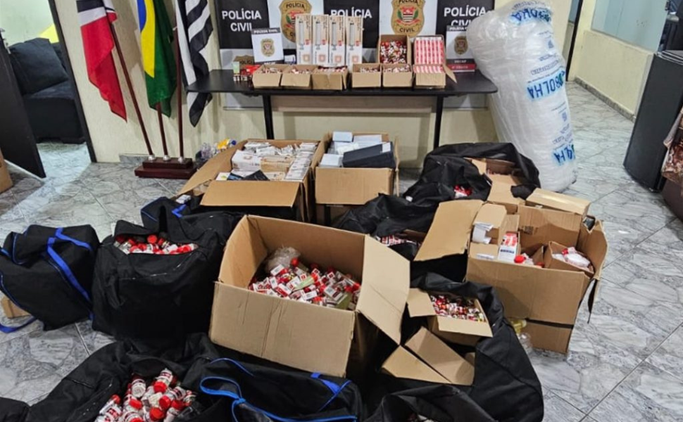 Três são presos em fábrica clandestina de anabolizantes em Guarulhos (Foto: CERCO/Polícia Civil)