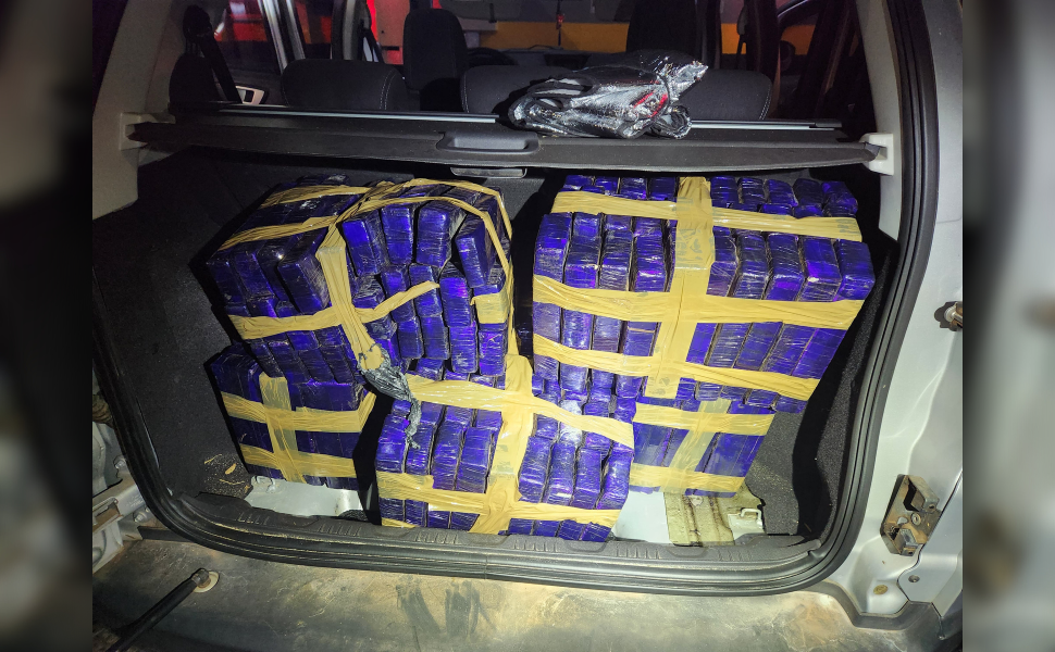 Polícia Rodoviária prende mulher transportando mais de 100 kg de maconha em Campinas (4º BPRv)