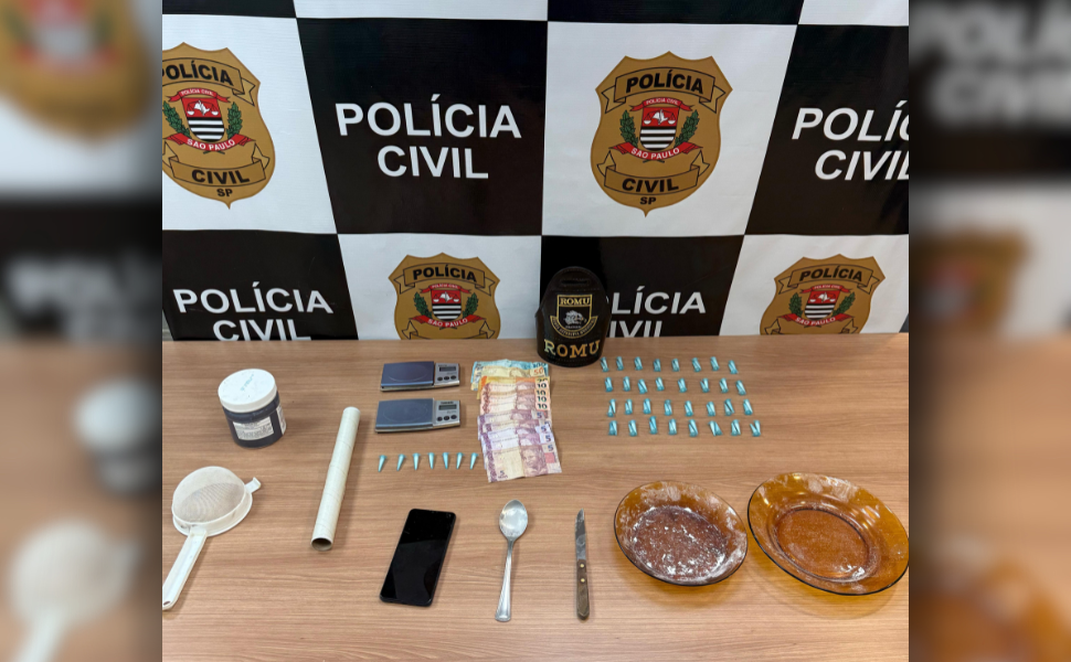 Jovem é preso por tráfico de drogas em Piracicaba (Foto: Polícia Civil)