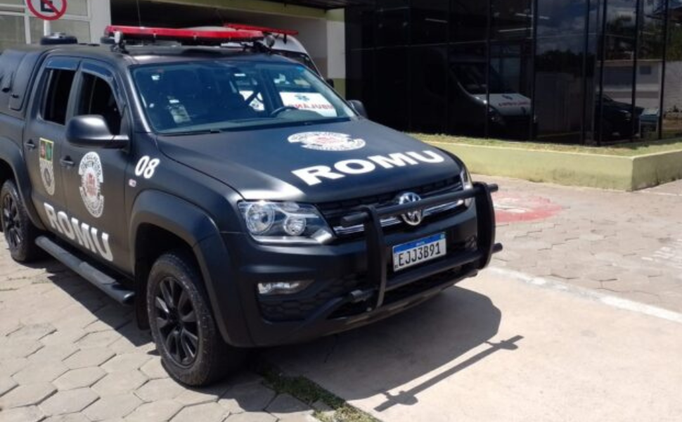 ROMU de Mogi Mirim prende homem por tráfico de drogas e posse ilegal de armas (Foto: Divulgação)