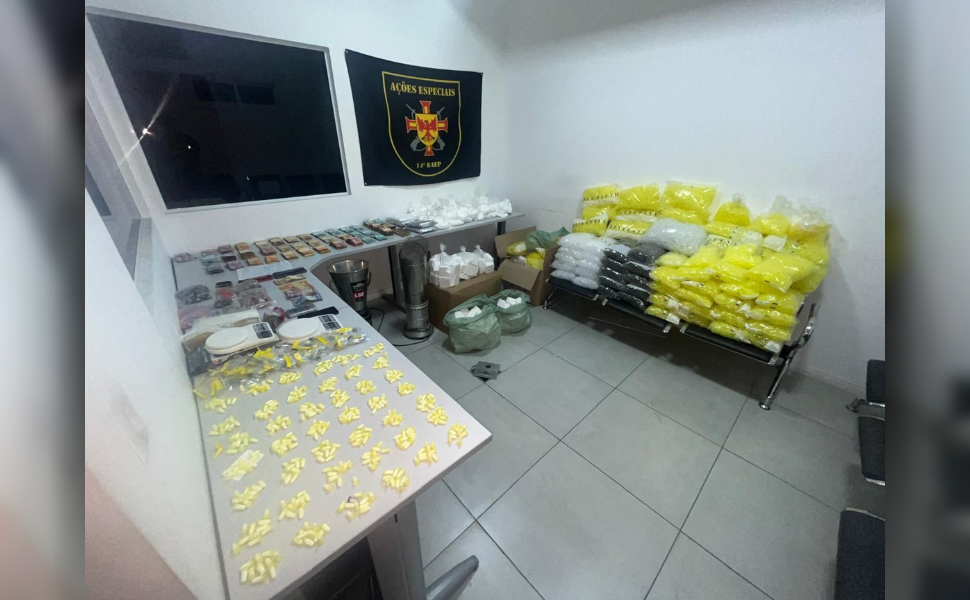BAEP apreende entorpecentes e prende três pessoas em Sorocaba (Foto: 14º BAEP)